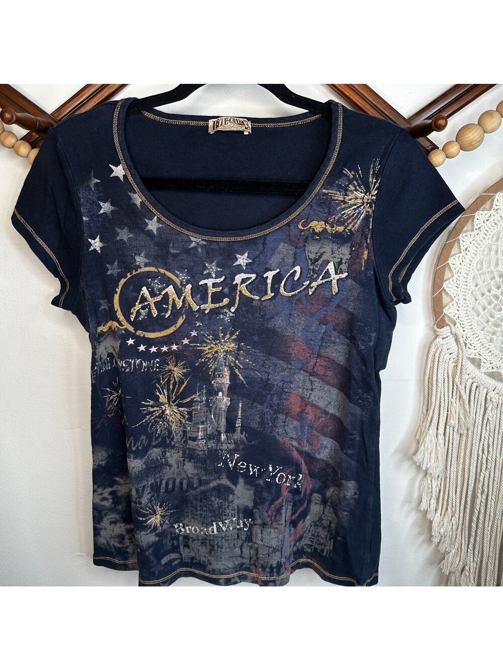 Blue Canyon Patriotic America Art Deco Graphic Top